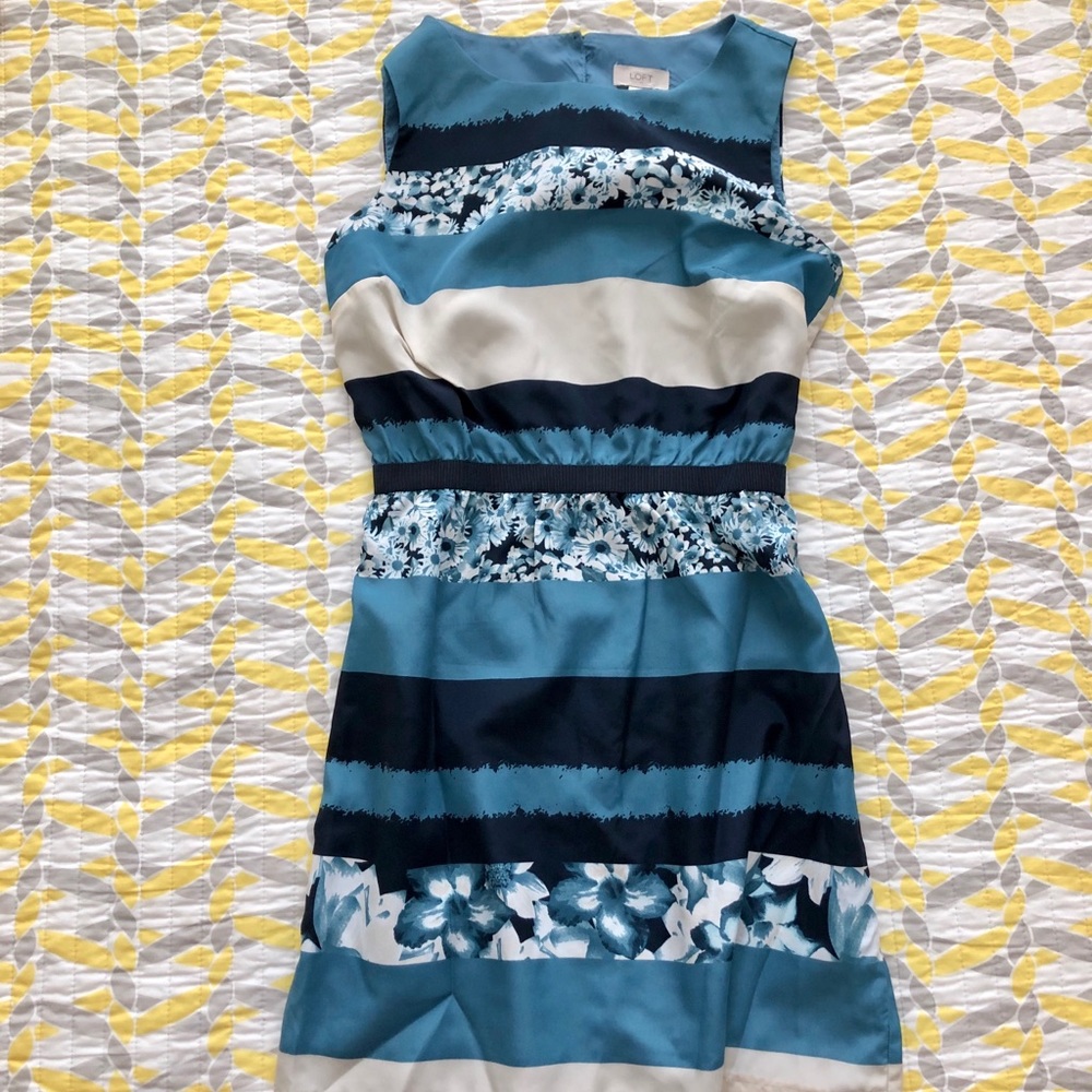 Ann Taylor LOFT, Sleeveless Dress Blue Floral, M